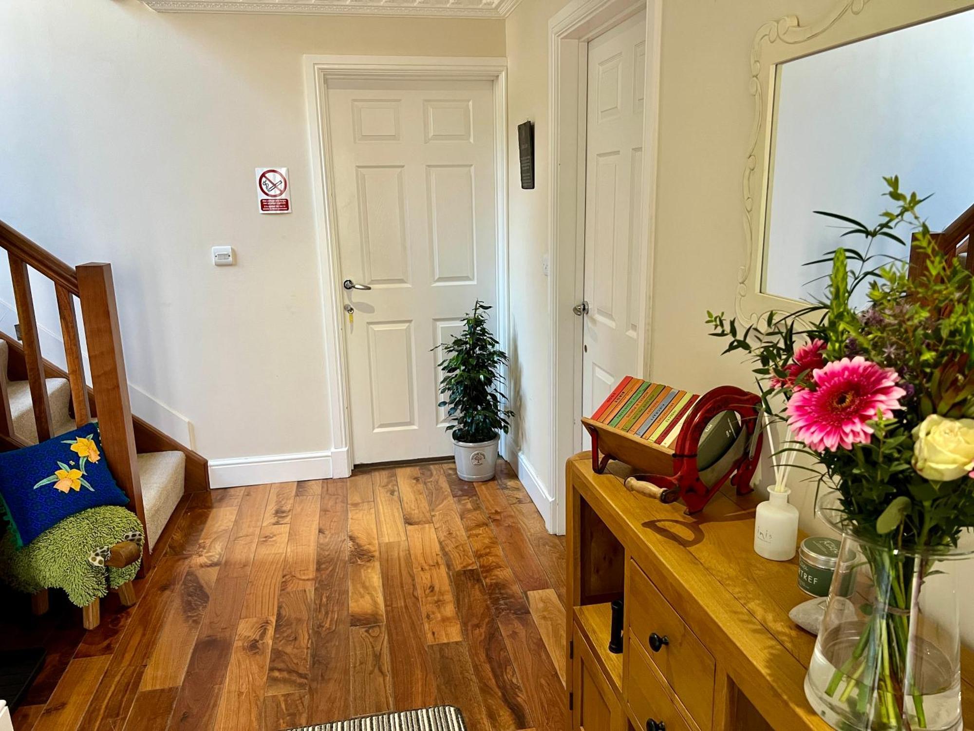 Roseberry House Newcastle Emlyn Exterior foto